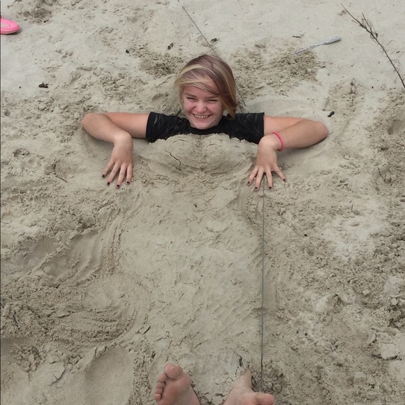 Meet your Posher, Amber - Picture 1 of 1